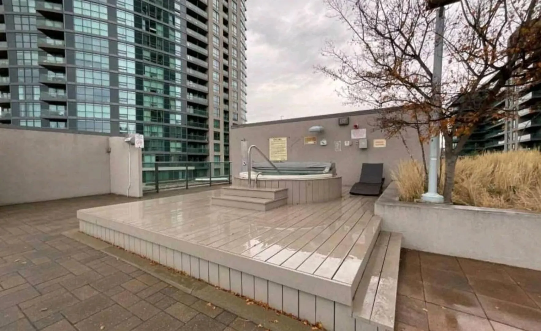 טורונטו Cn Tower View With Free Parking, Pool, Gym, Free Skating, And More